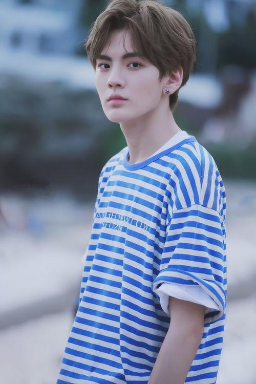 毕雯珺吃瓜娱乐视频,揭秘明星幕后趣事